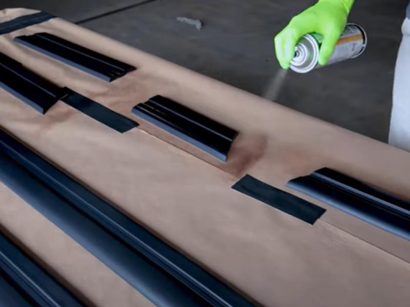 1979-1984-fox-body-mustang-body-side-molding-pin-stripe-removal-install_1282178b.jpg (800&times;600)