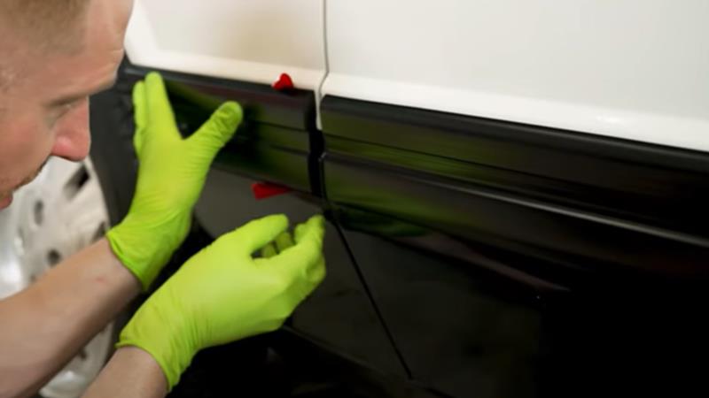 1979-1984-fox-body-mustang-body-side-molding-pin-stripe-removal-install_490df3f0.jpg (800&times;450)