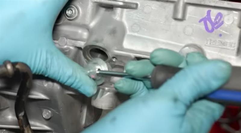 1979-1993-fox-body-mustang-how-to-install-tkx-transmission_ecc8fd41.jpg (800&times;444)