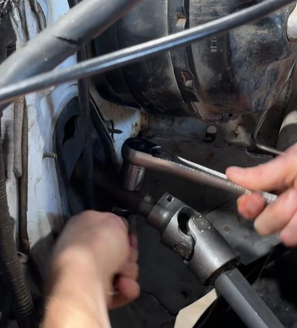 1979-1993-fox-body-mustang-steering-shaft-install-instructions_1f35e670.jpg (582×643)