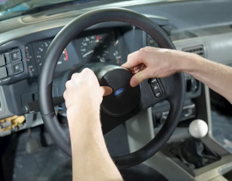 1987-1989-fox-body-mustang-how-to-remove-install-steering-wheel_7ef87f15.jpg (800&times;622)