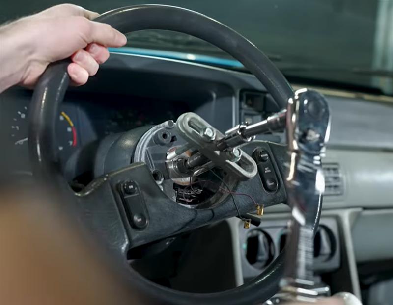 1987-1989-fox-body-mustang-how-to-remove-install-steering-wheel_bfe721c1.jpg (800×622)