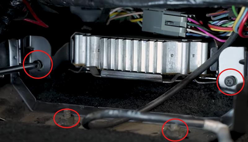1987-1992-fox-body-mustang-radio-installation_ec855c83.jpg (800×460)
