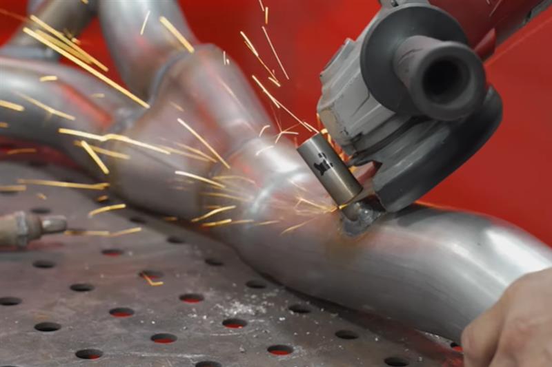 1992-1996-obs-ford-bronco-bassani-midpipe-catback-exhaust-install_60d0ca74.jpg (800&times;533)