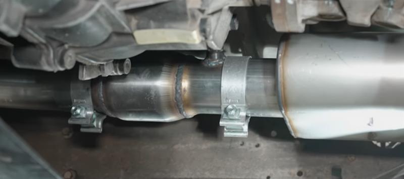 1992-1996-obs-ford-bronco-bassani-midpipe-catback-exhaust-install_a026b24d.jpg (800&times;356)