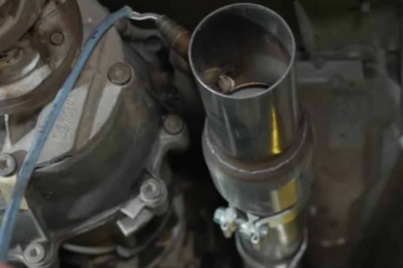 1992-1996-obs-ford-bronco-bassani-midpipe-catback-exhaust-install_eb003e7f.jpg (800&times;533)