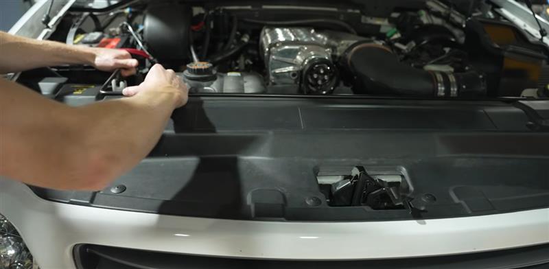 1999-2004-ford-svt-f150-lightning-front-bumper-installation_868f36d2.jpg (800&times;392)