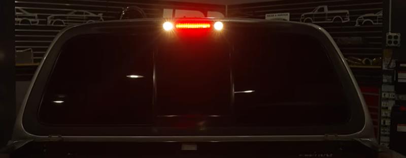 2001-2004-ford-svt-lightning-third-brake-light-installation_6da8b1fd.jpg (800&times;311)