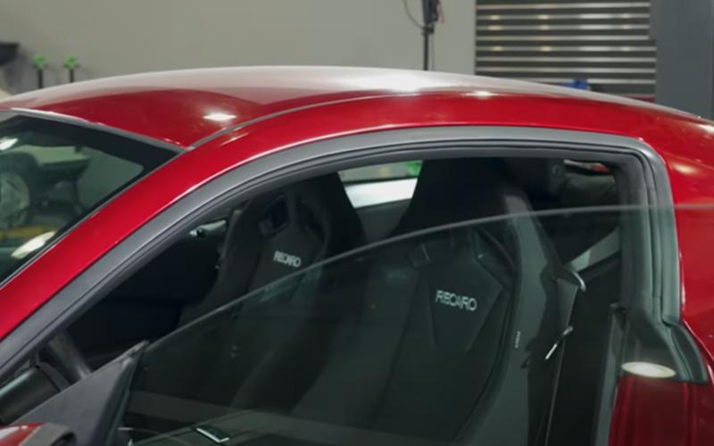 2005-2014-s197-mustang-roof-rail-weather-strip-install_f66e0f33.jpg (800×500)