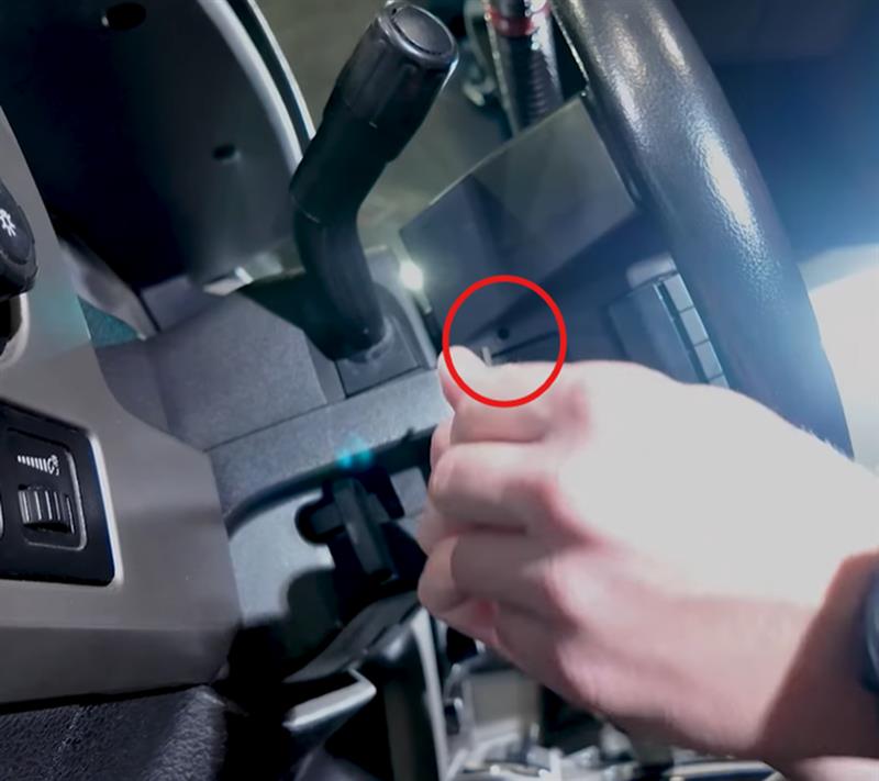 2010-2014-f150-raptor-sve-steering-wheel-install_dfe2eb5d.jpg (800&times;711)
