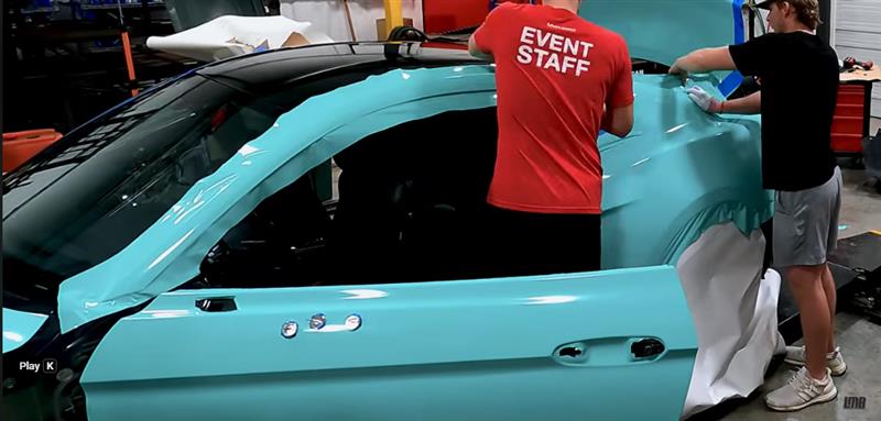 2016-mustang-gt-wrecked-to-road-race-project-car_a081e3da.jpg (800×383)