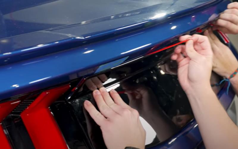 2024-2025-mustang-s650-air-design-deck-lid-trim-panel-install_449b63bc.jpg (800×500)