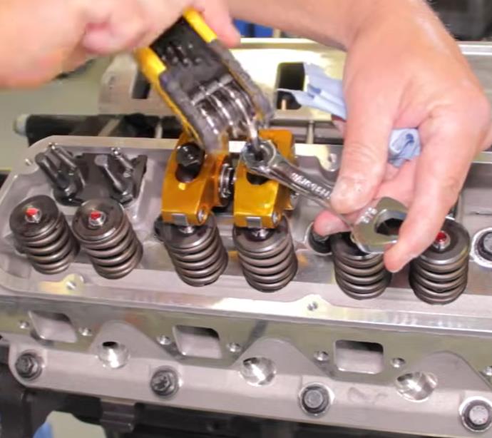 ford-302-351w-50-58-sbf-pushrod-engine-rocker-arm-install-instructions_6063792c.jpg (690×614)