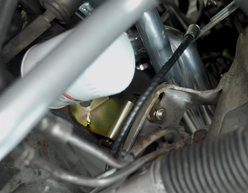 how-to-install-1979-1995-mustang-motor-mounts_1162399e.jpg (800×622)