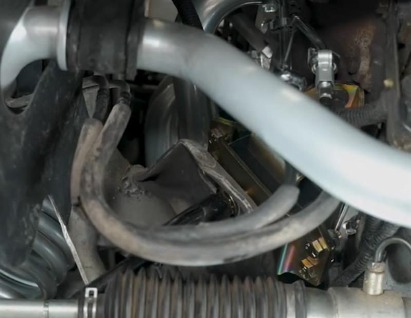 how-to-install-1979-1995-mustang-motor-mounts_5efb5d72.jpg (800×618)