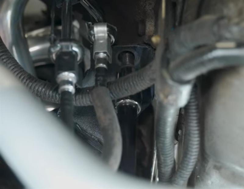 how-to-install-1979-1995-mustang-motor-mounts_6ba04b1a.jpg (800×622)