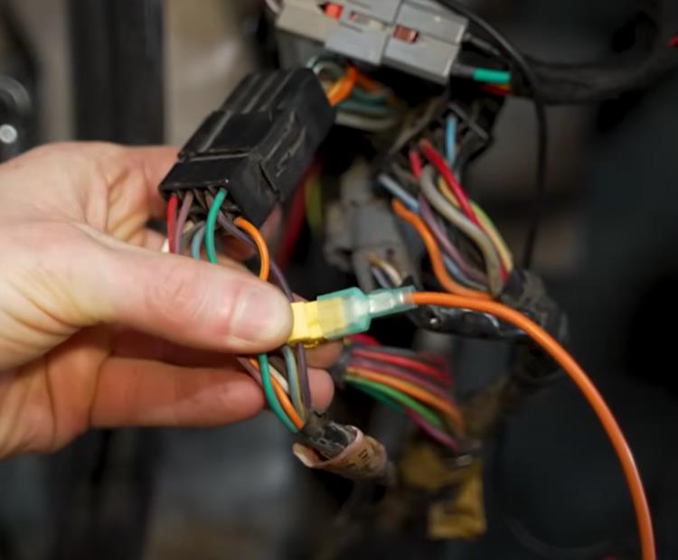 how-to-install-foxlox-keyless-entry-system-1985-1993-fox-body-mustang_741708bf.jpg (750×620)