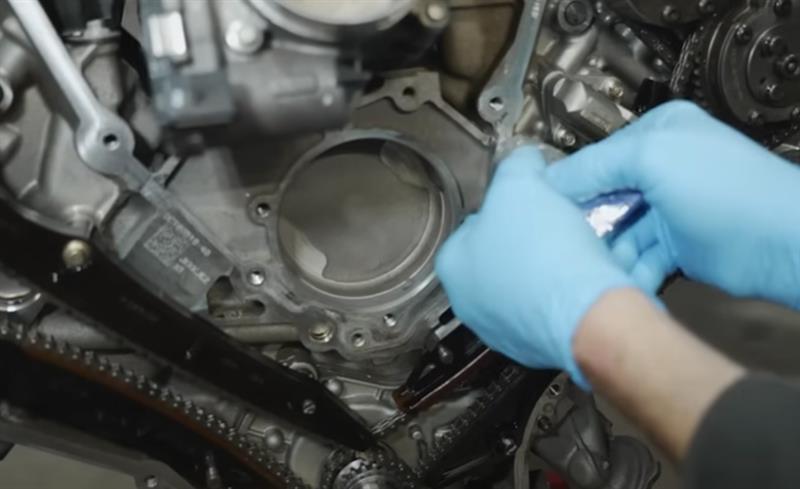 how-to-install-gen-2-coyote-oil-pump-gears-crank-sprocket_9a6cb7ce.jpg (800&times;489)