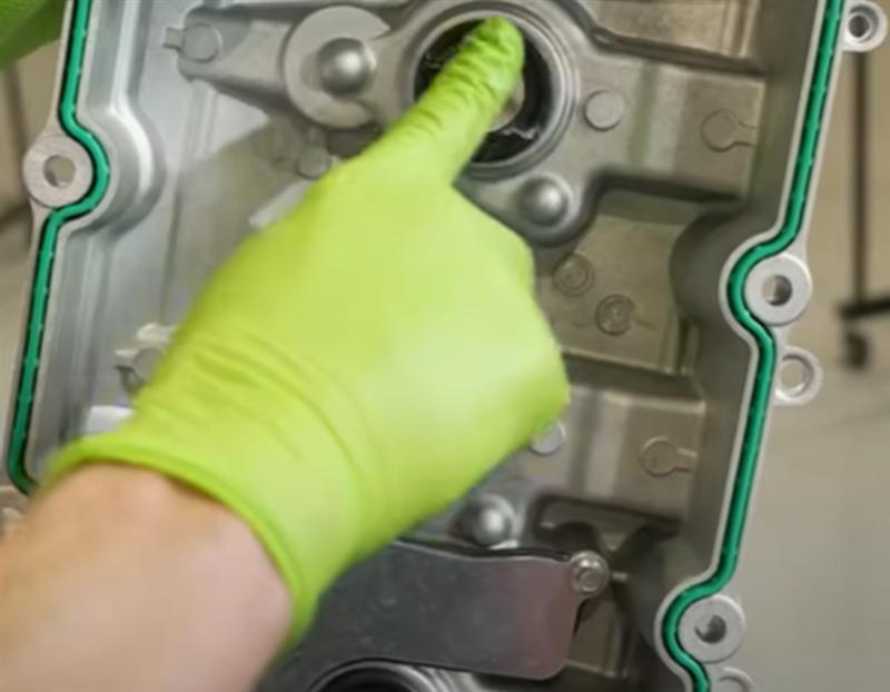 how-to-install-gt500-predator-aluminum-cam-covers-gen-1-2-coyote-engine_5ae49926.jpg (800×622)