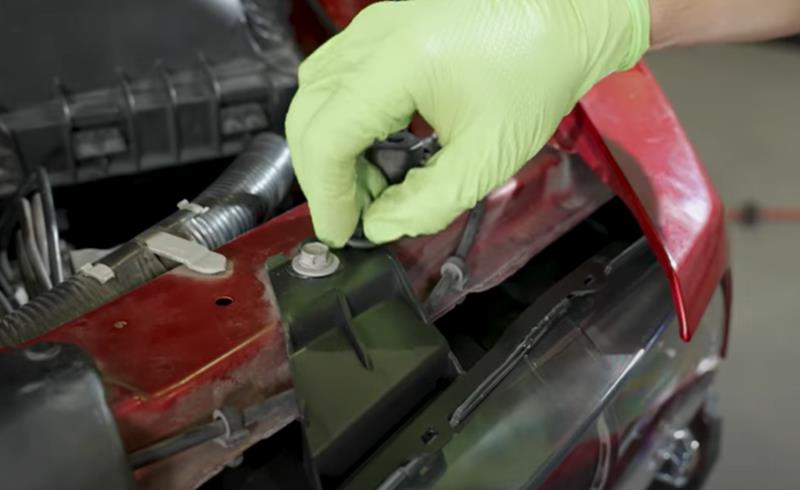 how-to-install-hid-projector-headlights-2013-2014-mustang-s197_0876bc46.jpg (800&times;490)
