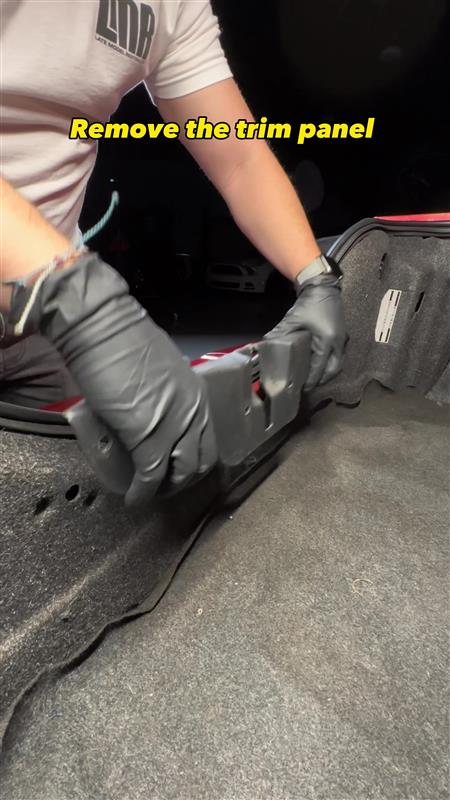  How To Remove 1999-2004 Mustang Taillights -  How To Remove 1999-2004 Mustang Taillights