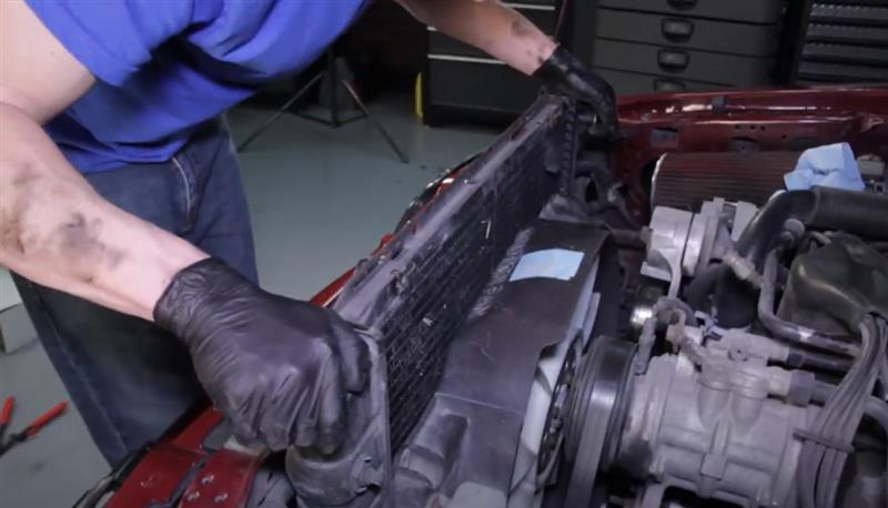 How To Install Fox Body Mustang Aluminum Radiator (79-93) - How To Install Fox Body Mustang Aluminum Radiator (79-93)
